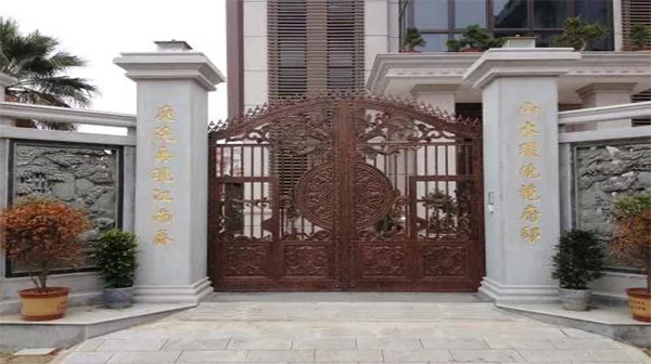 門窗激光切割機(jī)設(shè)備，令人震撼的工業(yè)之美