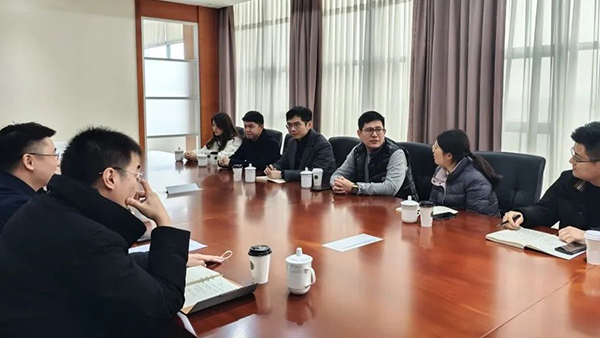 無錫團市委書記薛皓月一隊走訪調研洲翔企業